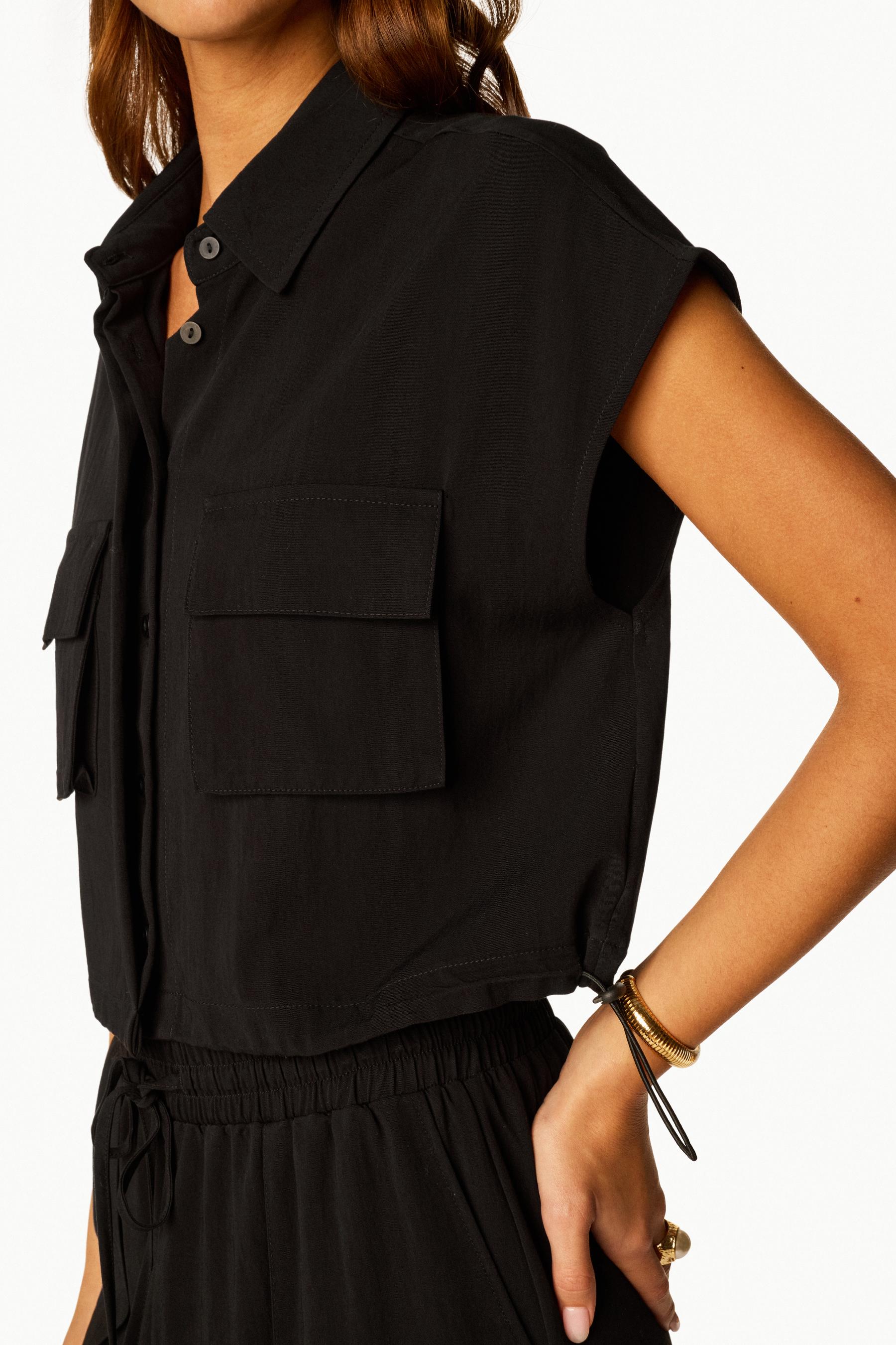 Chemise courte cargo Noir - Axara Paris